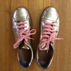Shoes, Camper, metallic leather in gold pink color. Impressive with jeans!